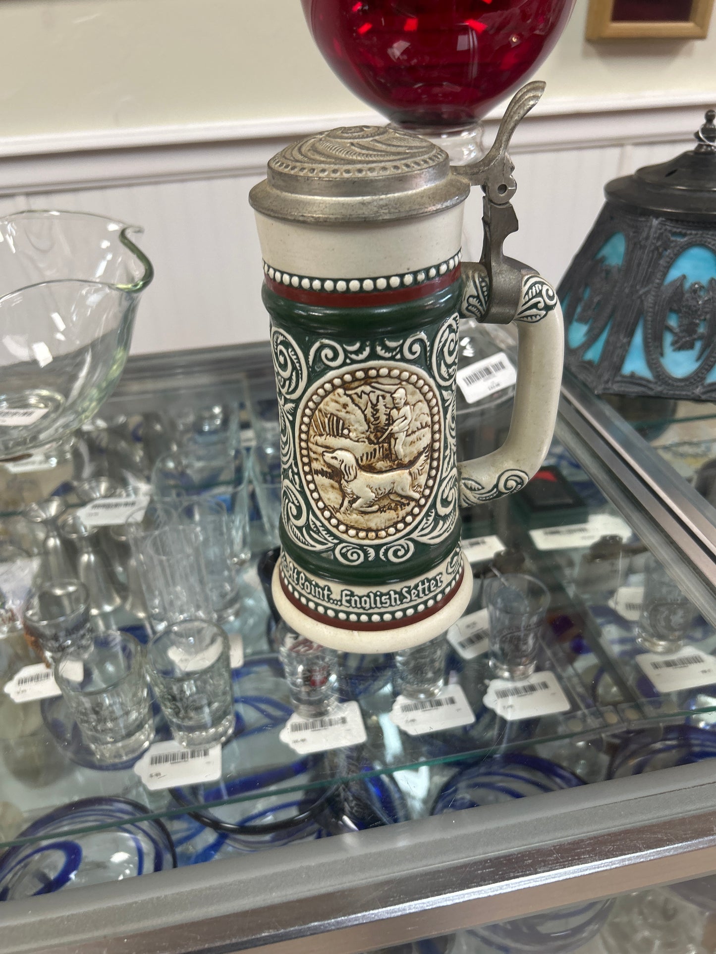 VINTAGE 1978 AVON BEER STEIN "RAINBOW TROUT & ENGLISH SETTER" MADE IN BRAZIL