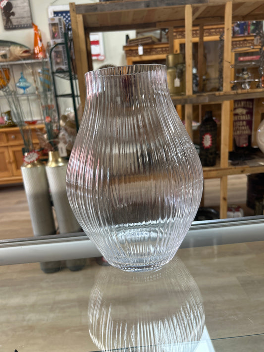 Vintage Vase (classic glass)
