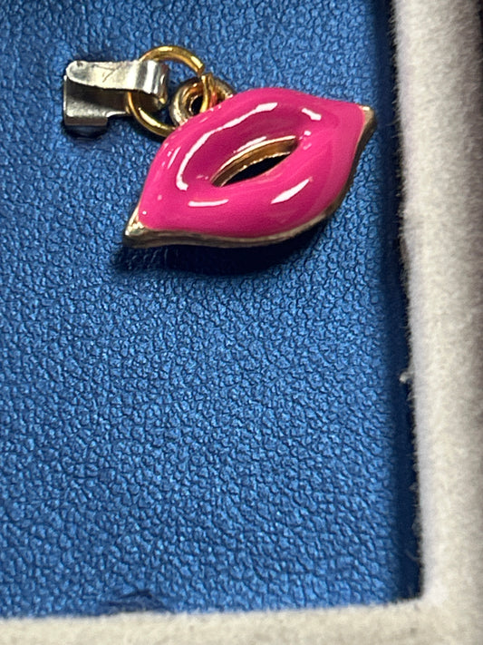 Charm (pink lips)