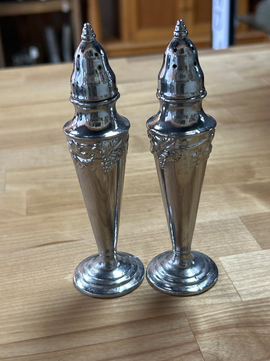 Masco 680 Salt and Pepper Shakers