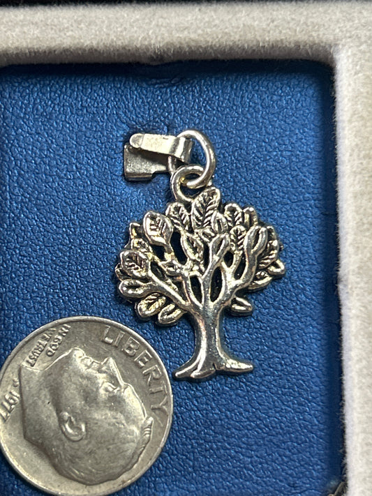 Charm (tree)