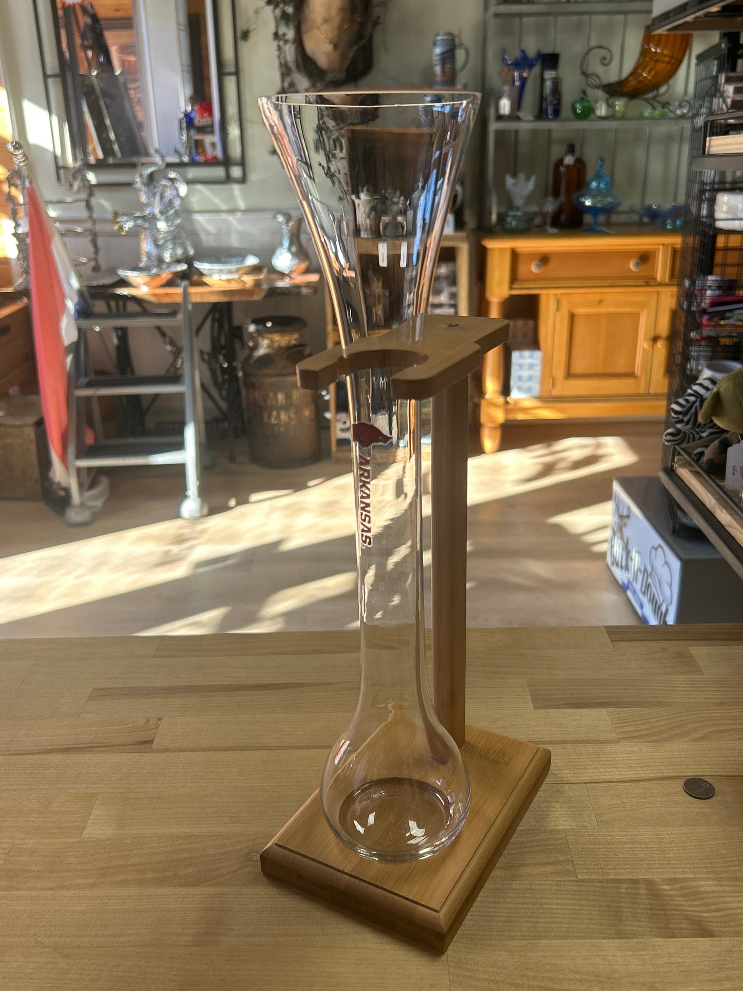 Razorbacks Libbey Craft Half-Yard of Ale Beer Glass with Wood Stand
