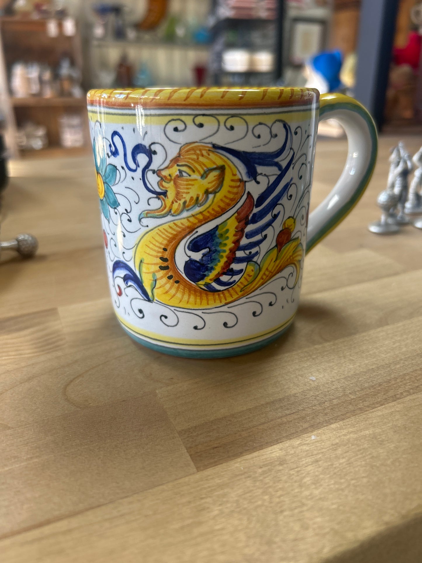 Deruta Pottery- Coffee Mug Raffaellesco Made/painted by hand in Italy •PRISTINE CONDITION