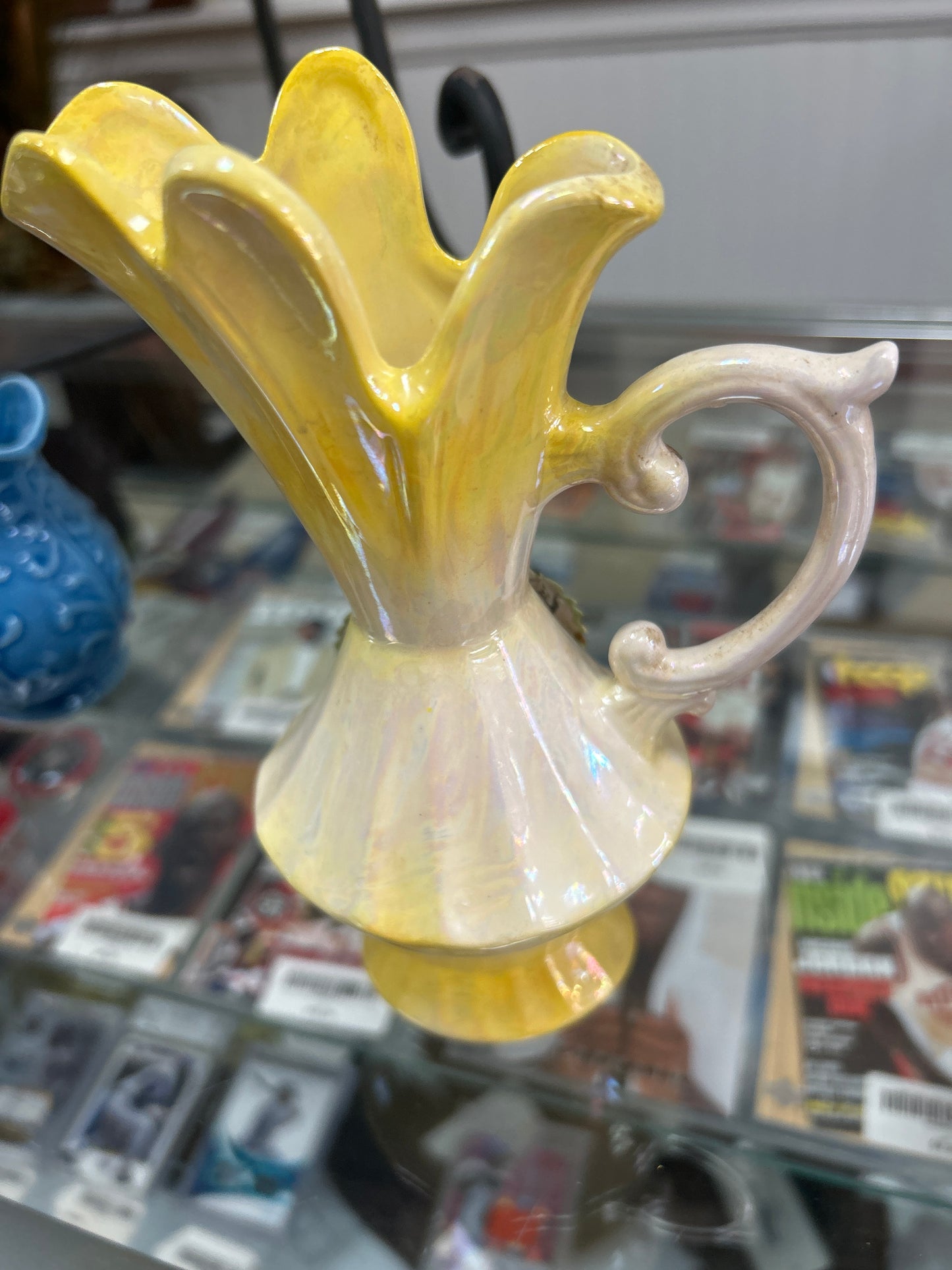 Vintage unknown vase yellow and white with flower 7”