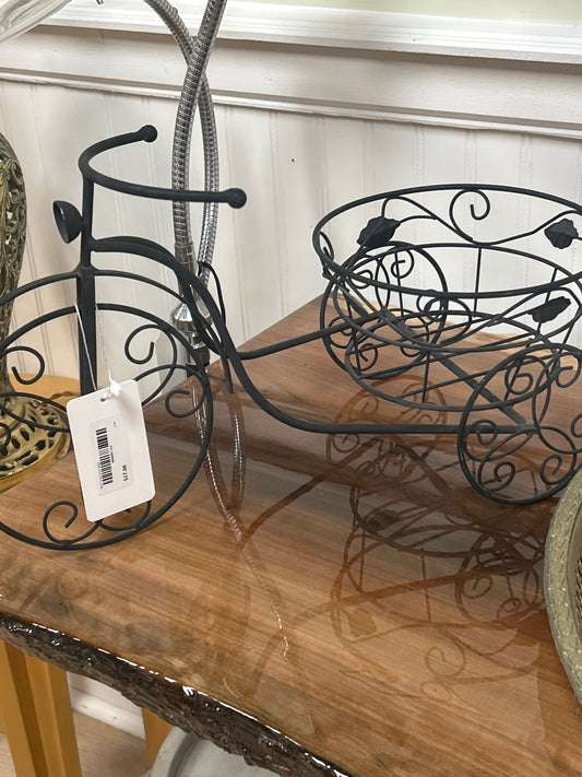 Wire Tricycle Pot Holder