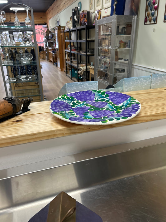 Grape wall plate 16.5 inches