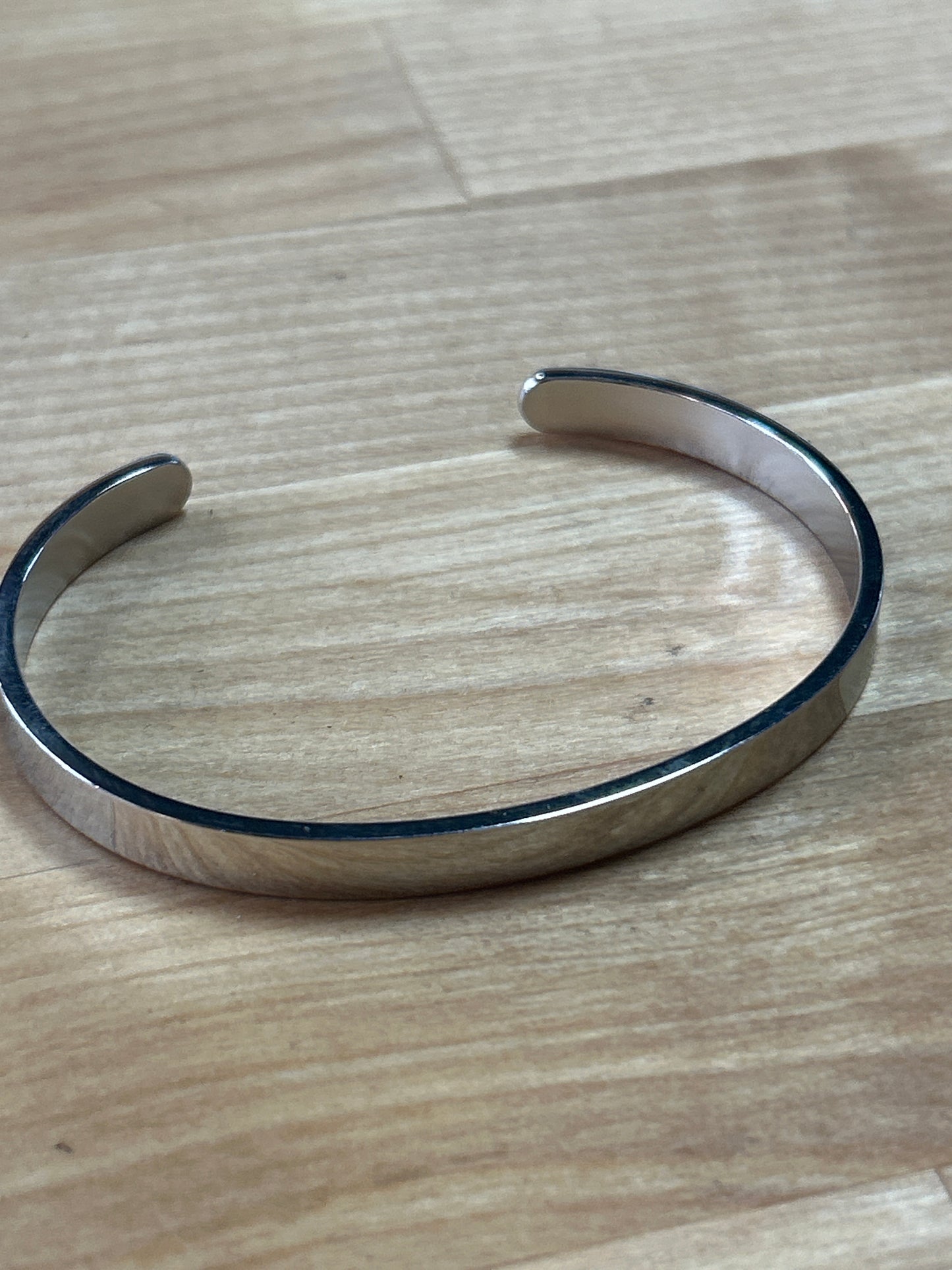 Never Give Up bracelet
