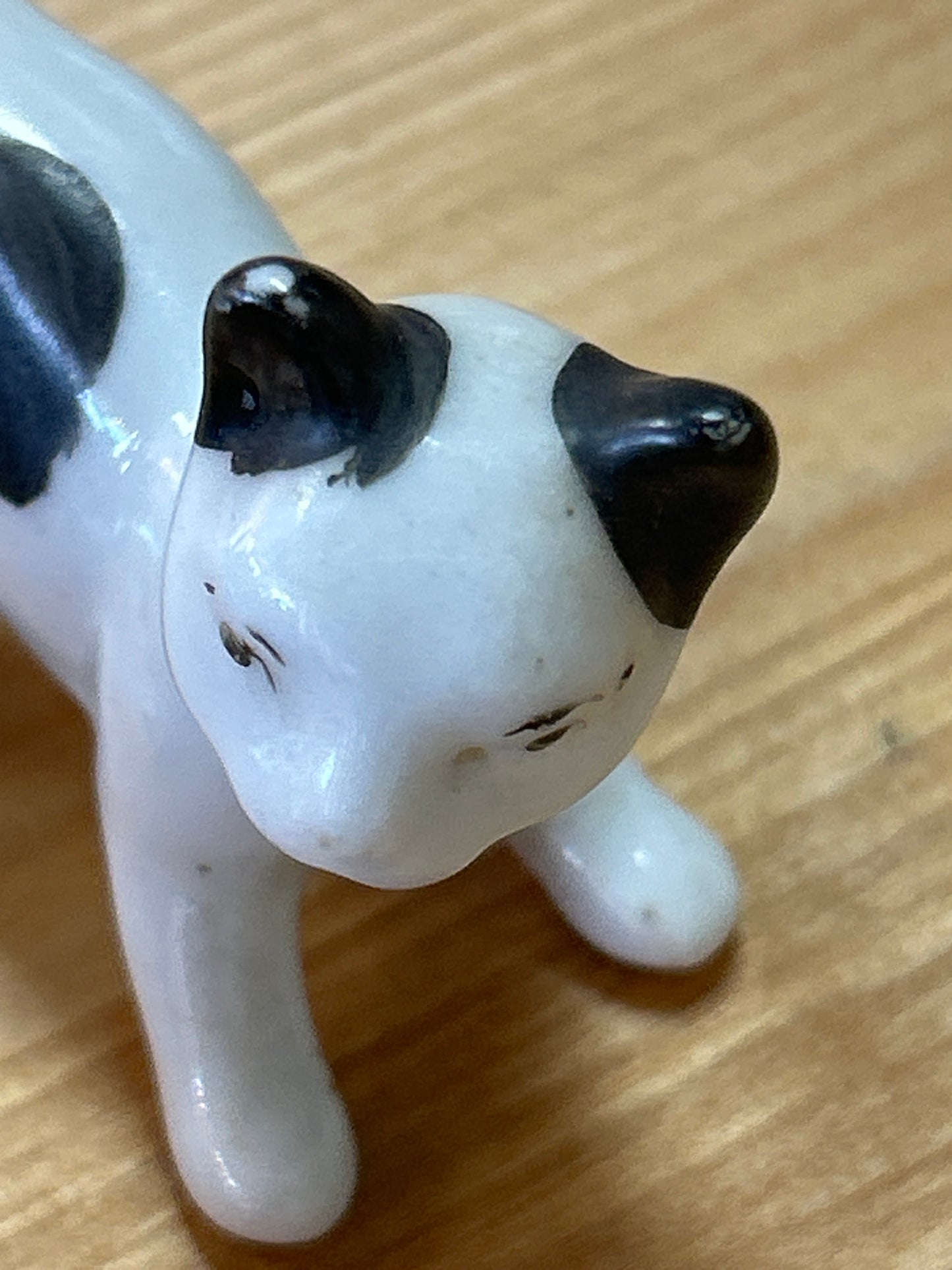 Vintage Black and White porcelain cat figurine(vintage Japan)