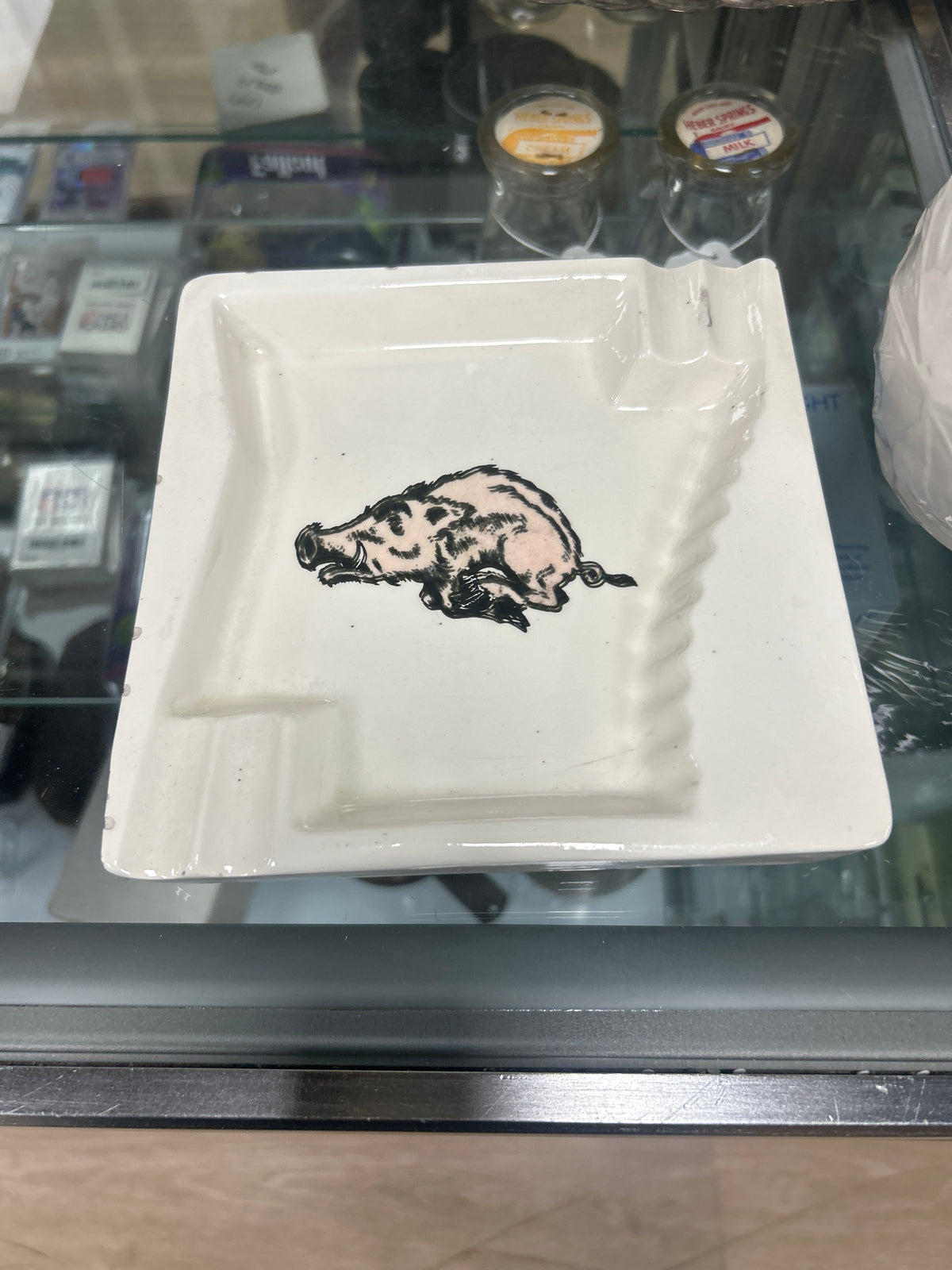 Vintage Arkansas Razorbacks ceramic ashtray and nicks