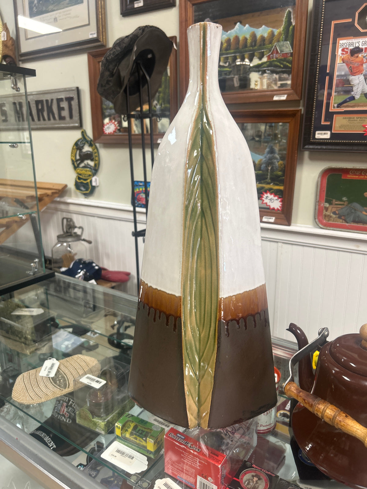 Large Glazed Vase Leaf Slice
