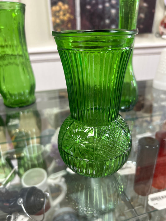 Vintage Emerald Green Glass Vase, CFG CL 3 2 Vase, 6 1/2 Inch Vase, Ribbed Vase, Scalloped Edge, Pineapple Panel, Starburst Panels.