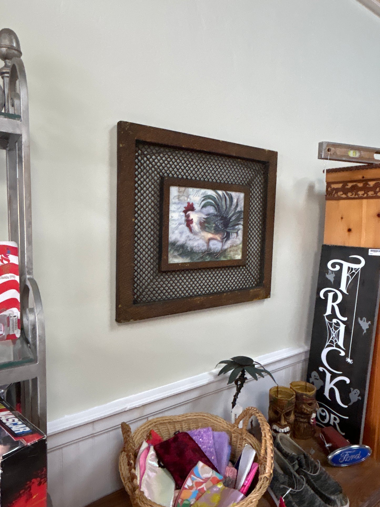 Rooster Artwork Metal Frame and Grating