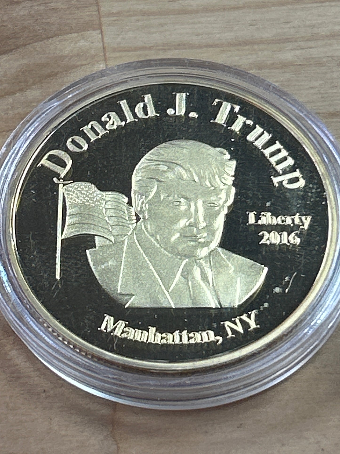 Donald Trump. Casino Card Guard, Challenge Coin, Souvenir. Gold Tone. “The Silent Majority Speaks” 2016