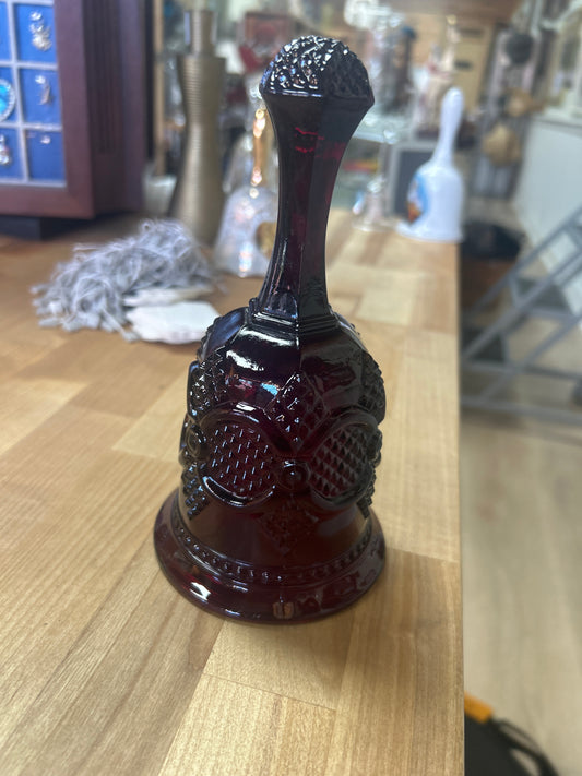 Vintage Avon 1876 Cape Cod Collection Ruby Red Glass Bell (0804)
