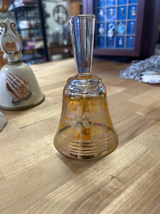 VINTAGE SAPSKA FABRIKA STAKLA PARACIN GLASS BELL CRYSTAL ETCH FLORAL YELLOW,GOLD 6” (0804)