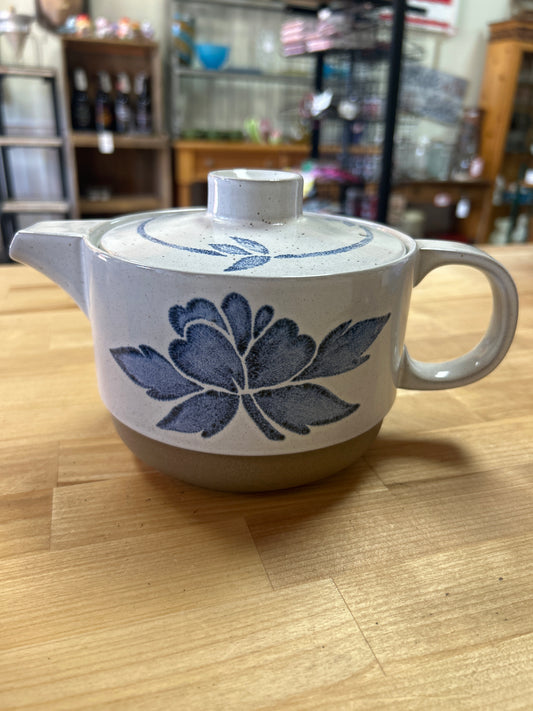 Midwinter Coffee Pot (made in England)