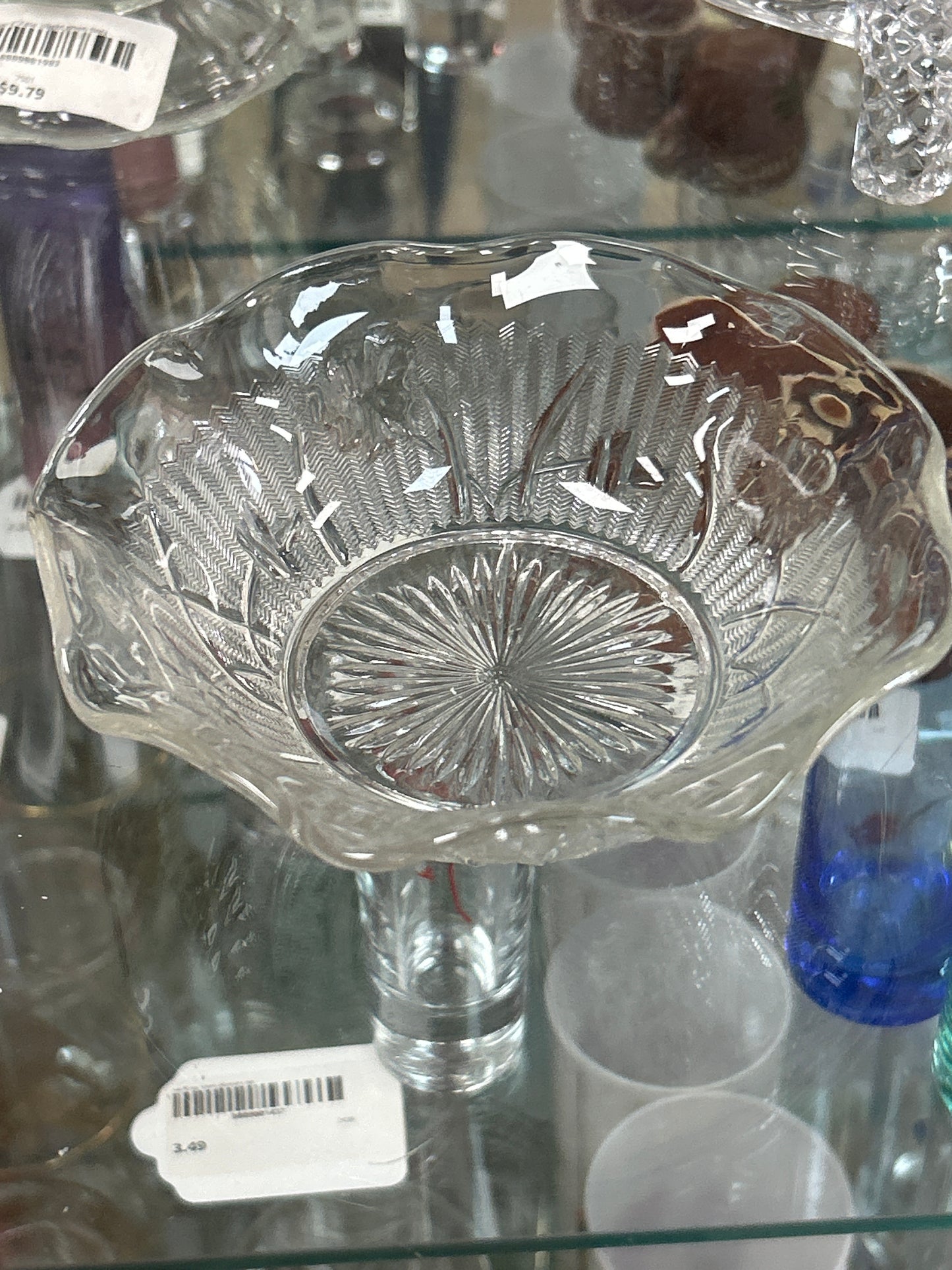 Vintage Jeannette Depression glass Iris Pattern Bowl