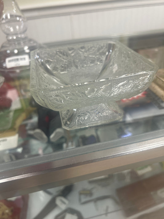 Acorn Oak Leaf Designed Candy Dish Vintage Jeannette Glass no cover