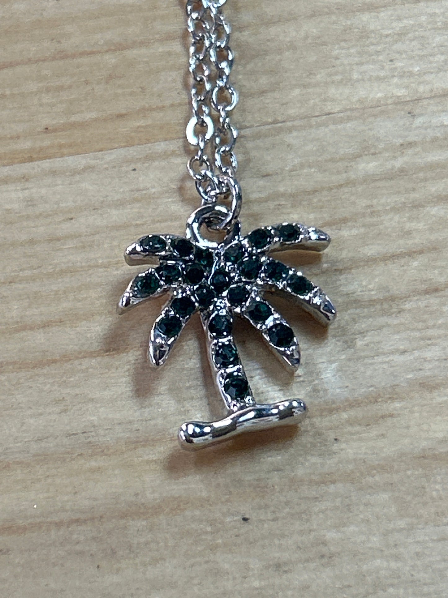 Palm tree necklace