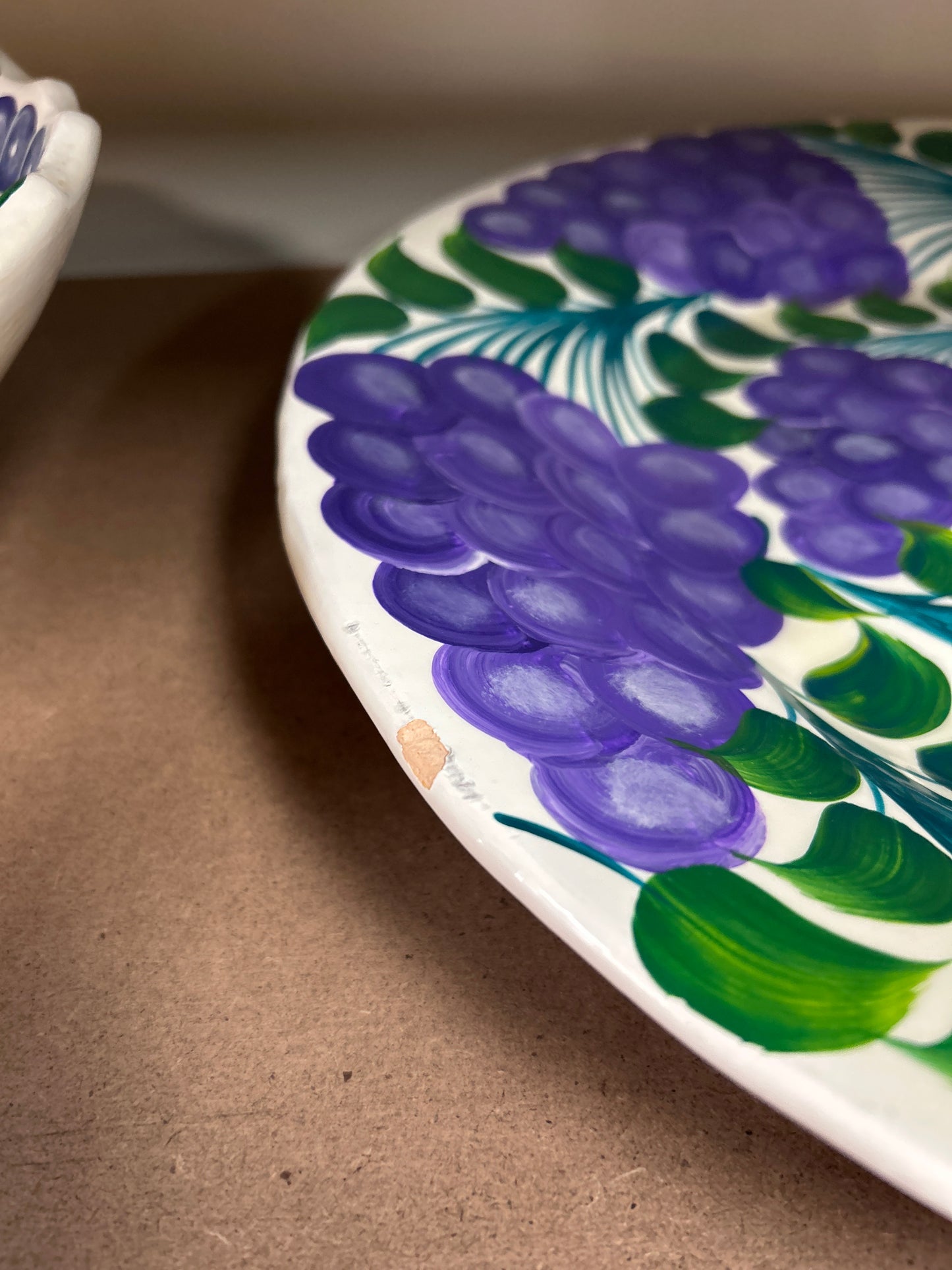 Grape wall plate 16.5 inches