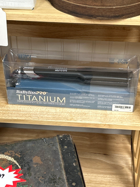 Babyliss Pro Titanium 1 1/2 Straightener