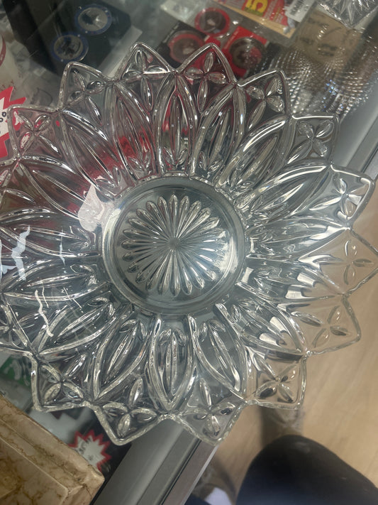 Vintage MINT 1960s Federal Indiana Clear Glass Petal Pattern Bowl