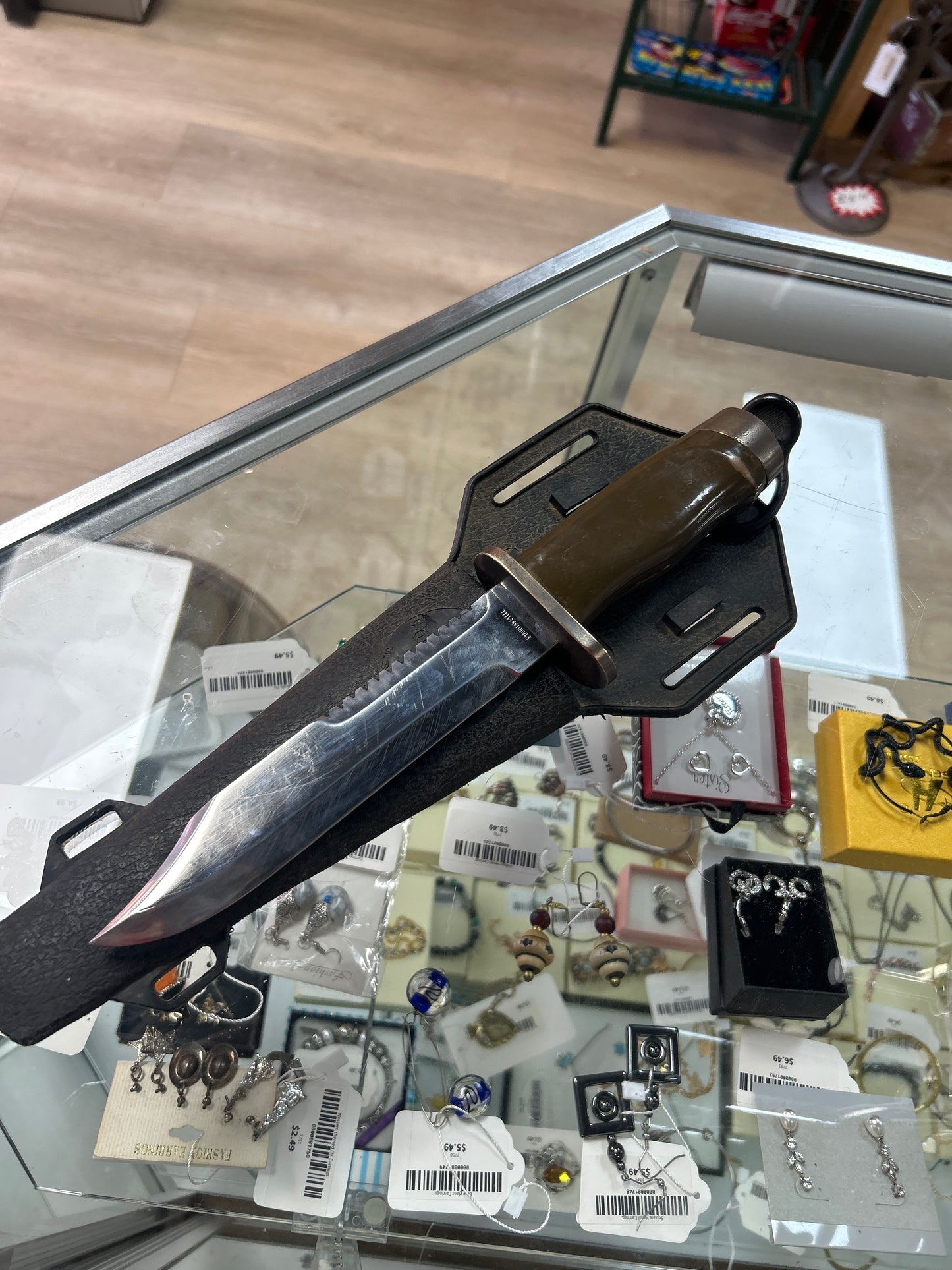 Vintage Aqua Lung Diving Knife (pre-owned)