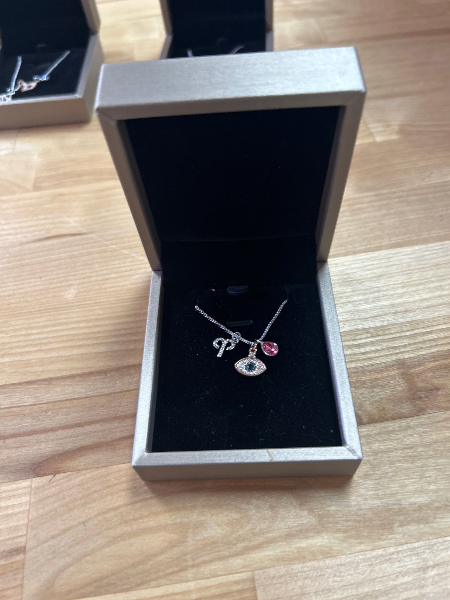 Necklace Eye of Evil (pink)