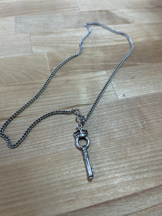 Key Necklace Silver Tone pre-owned