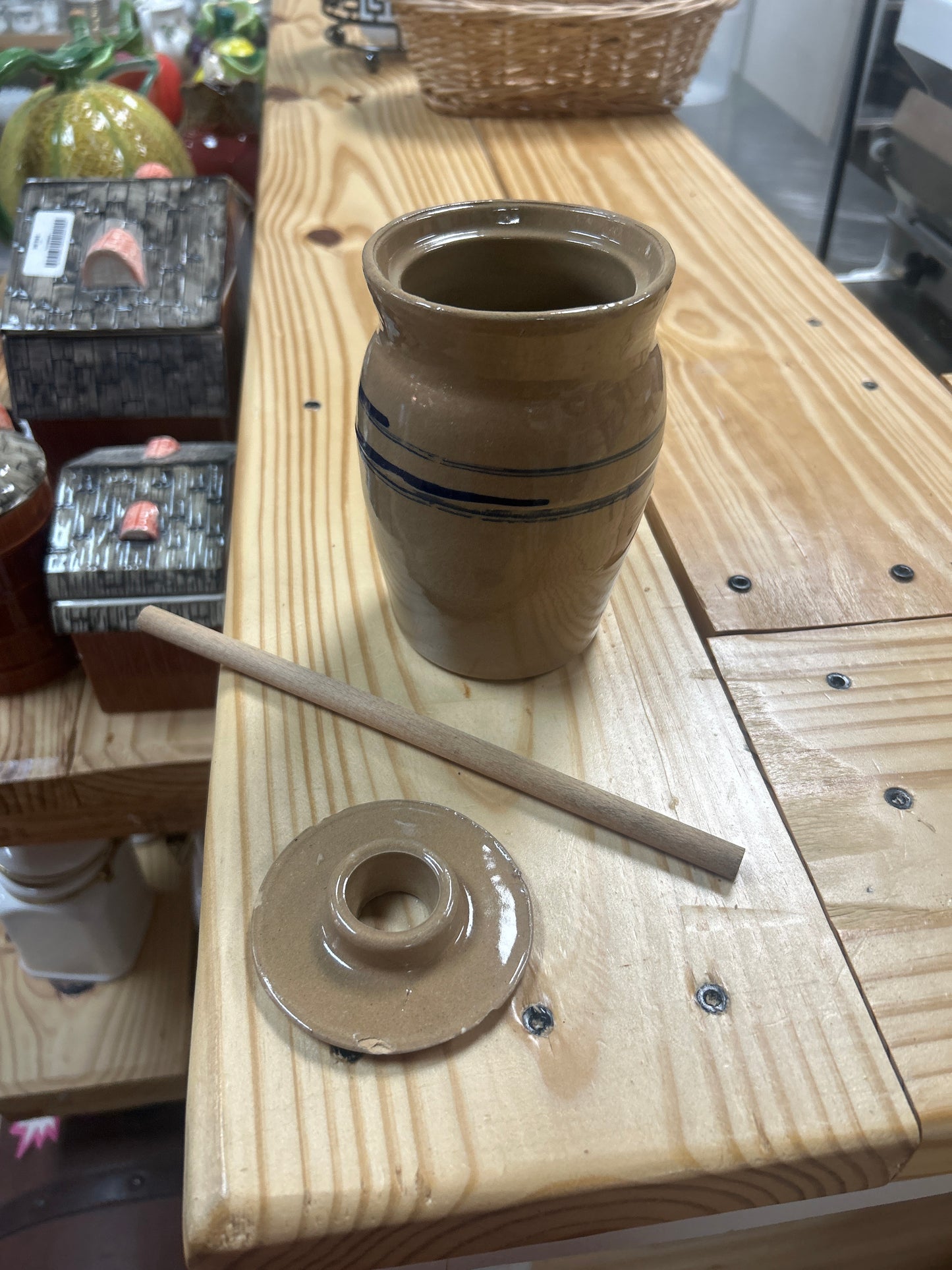 Miniature Butter Churn (decor only cracks and faux stick)
