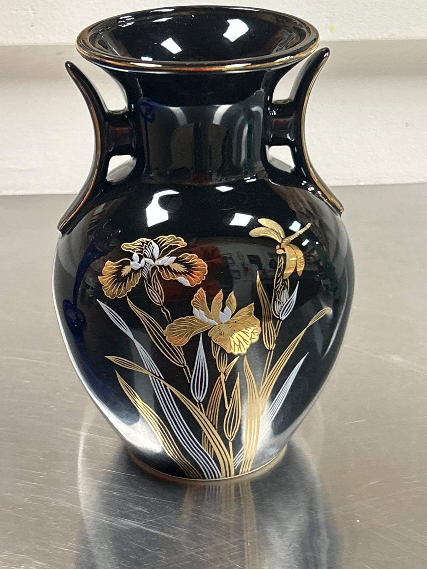 Vintage Japanese Vase 8 1/2”