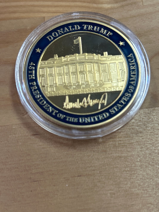 Donald Trump, Whitehouse, Challenge Coin, Souvenir. Gold Tone. 45th