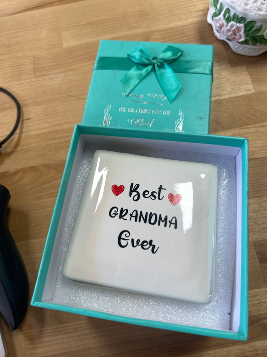 Best Grandma Ever" jewelry or trinket dish