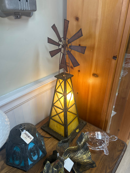 Vintage well or windmill lamp