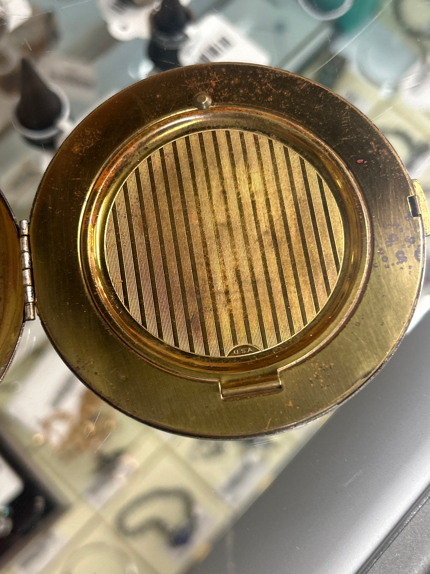 Vintage Elgin American powder compact