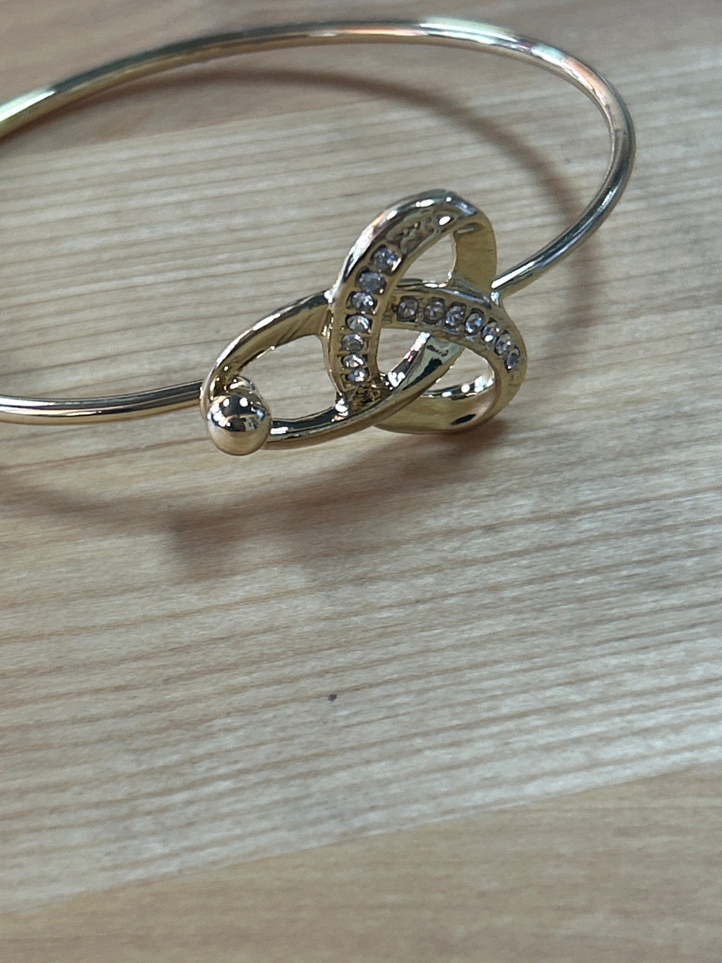 Gold tone bracelet