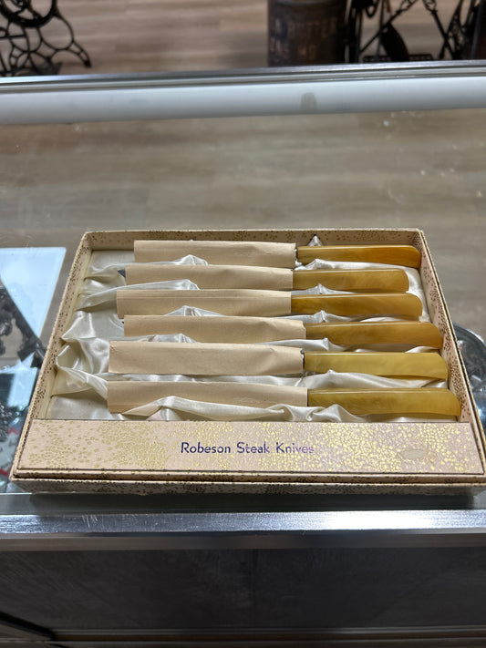 Vintage Robeson Steak Knives (set 5)