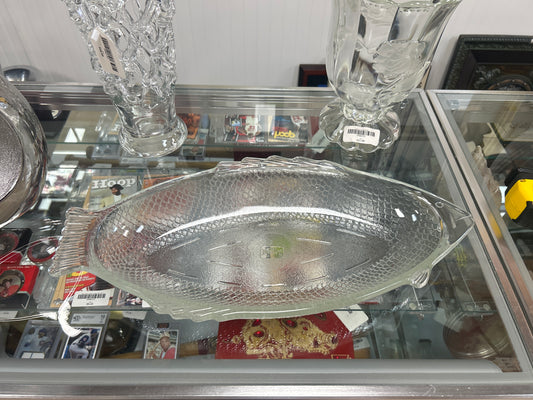 Vintage USA Glassbake Fish Dish #4141 18”