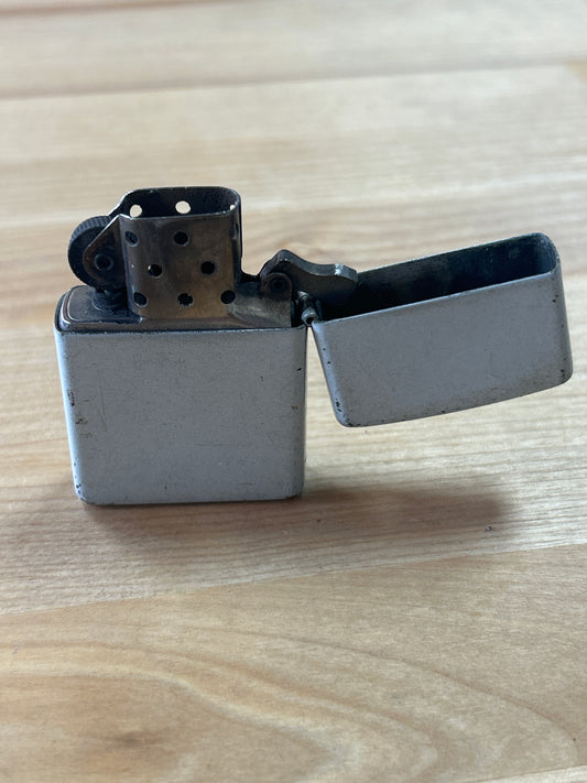 Vintage Lady Luck Zippo (pre-owned and needs flint)