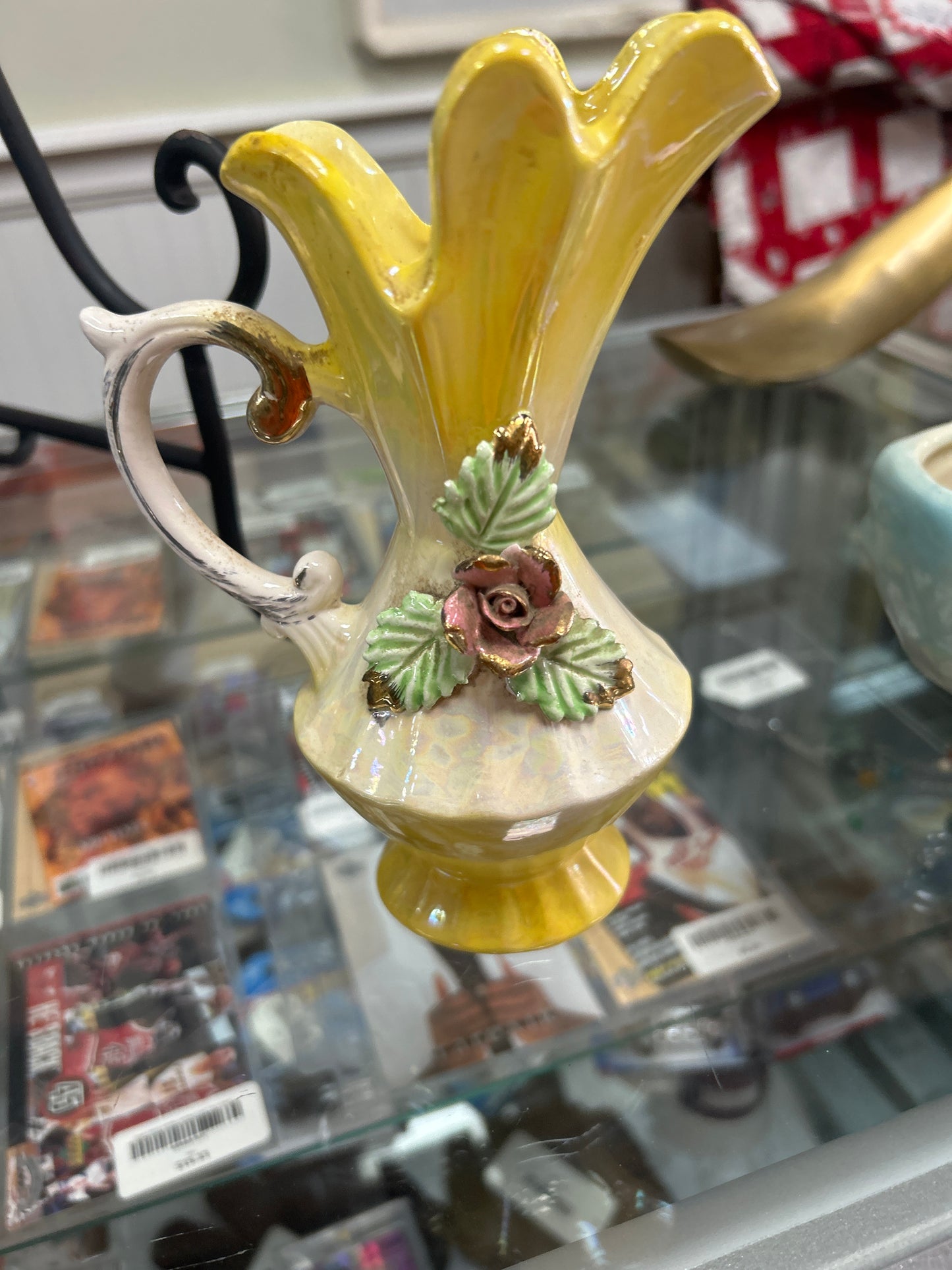 Vintage unknown vase yellow and white with flower 7”