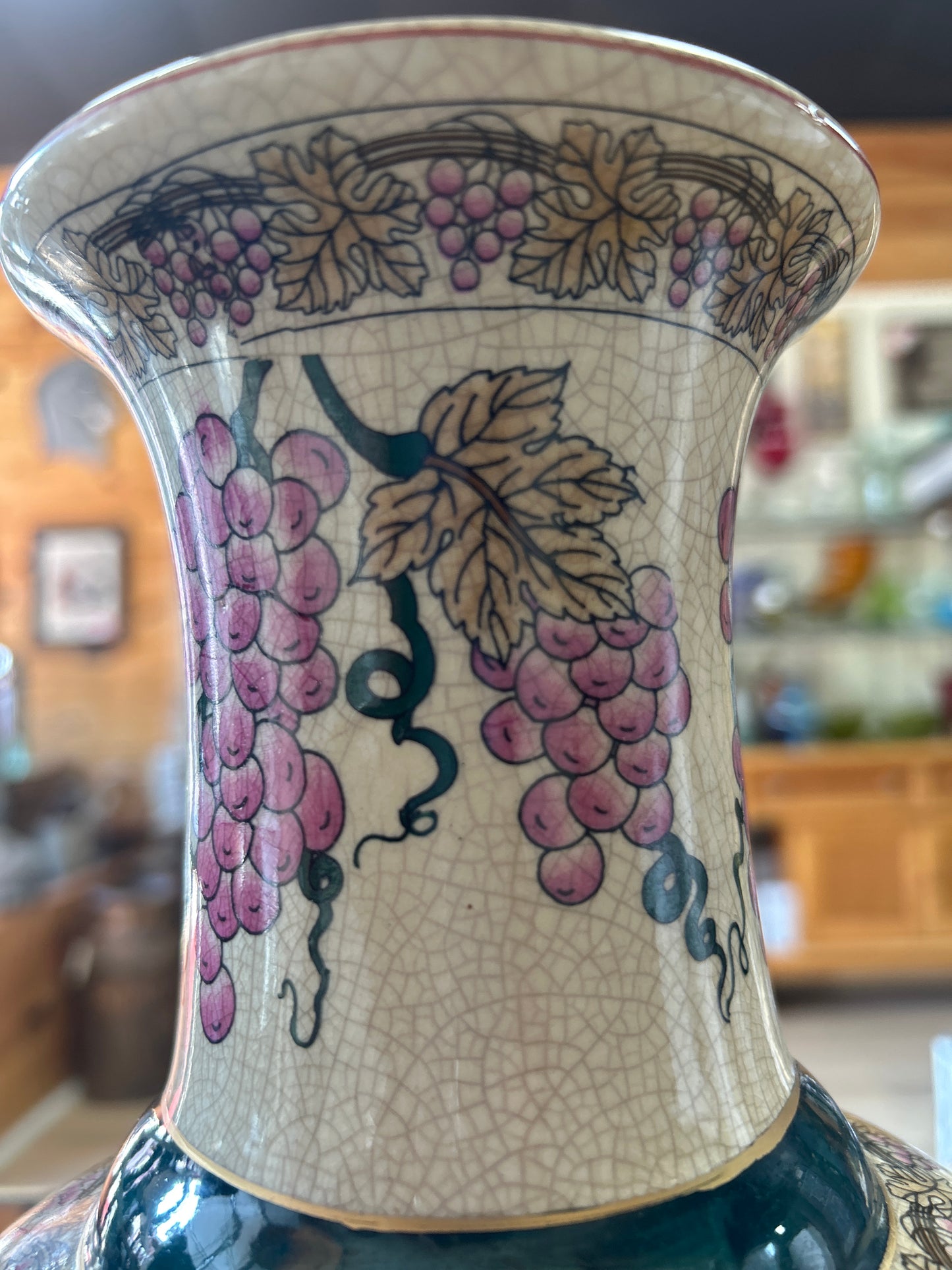 Vintage Chinese Oriental Satsuma Japanese Style Hand Painted Gold Accents 11 1/2”