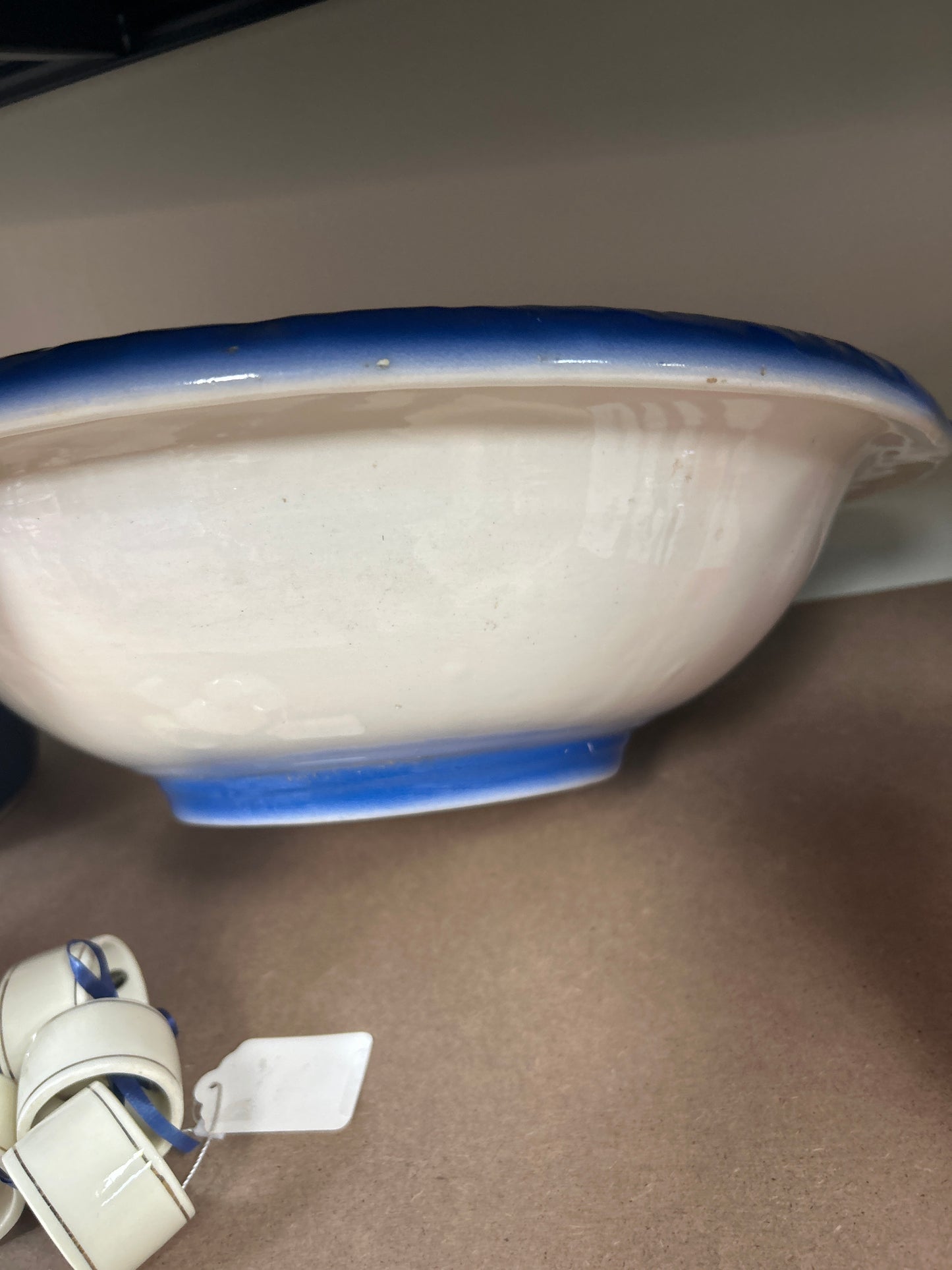 Large Vintage Wash Basin (w/b) 16”
