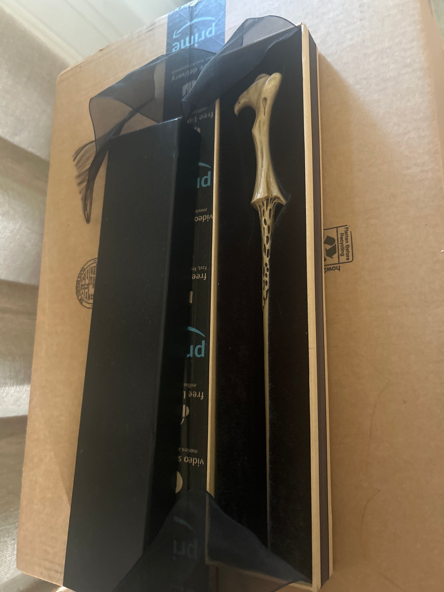 Lord Voldemort Wand with Ollivanders Wand Box (preowned)