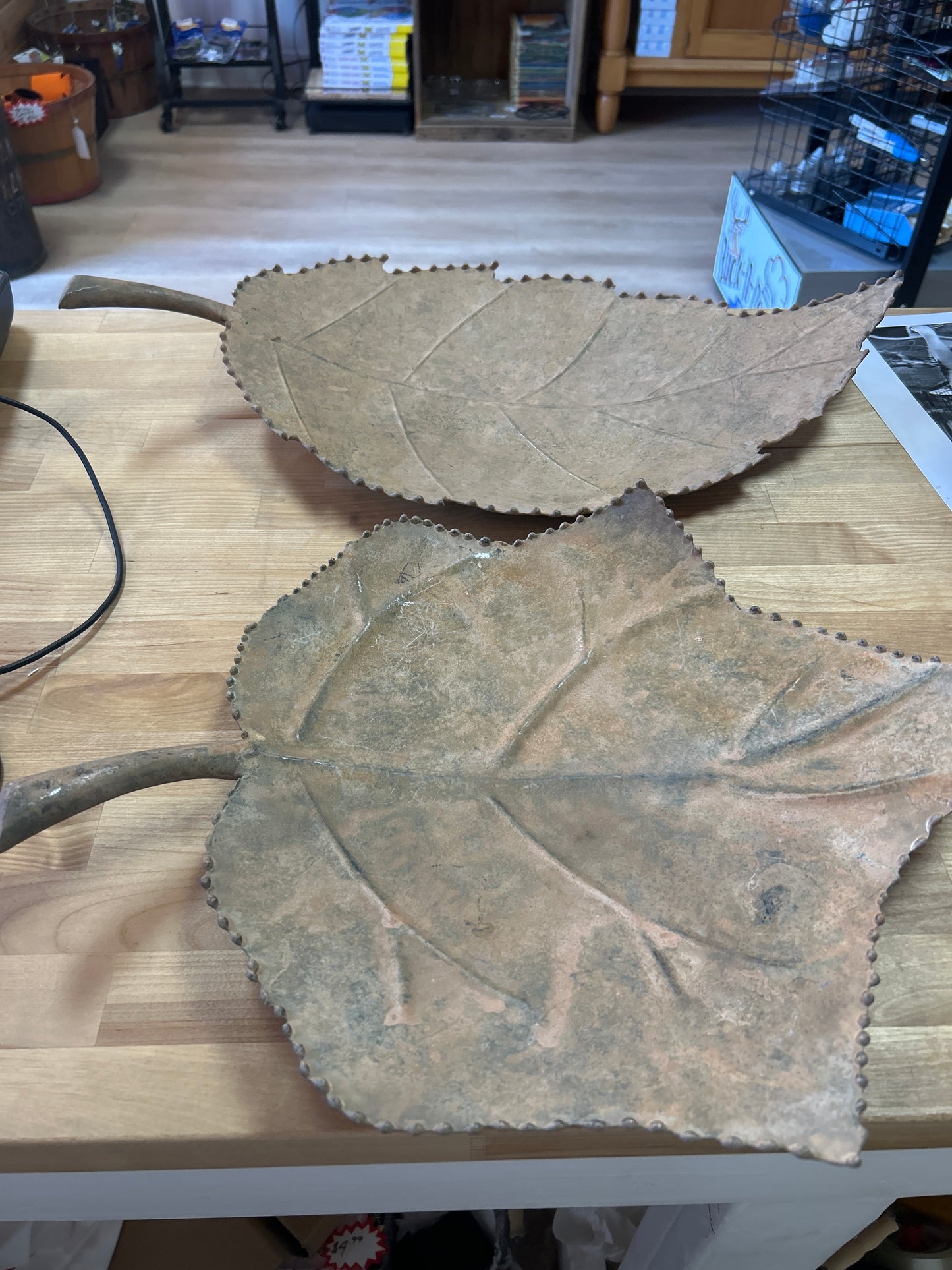 Metal leaf decor (set)