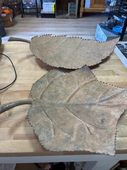 Metal leaf decor (set)