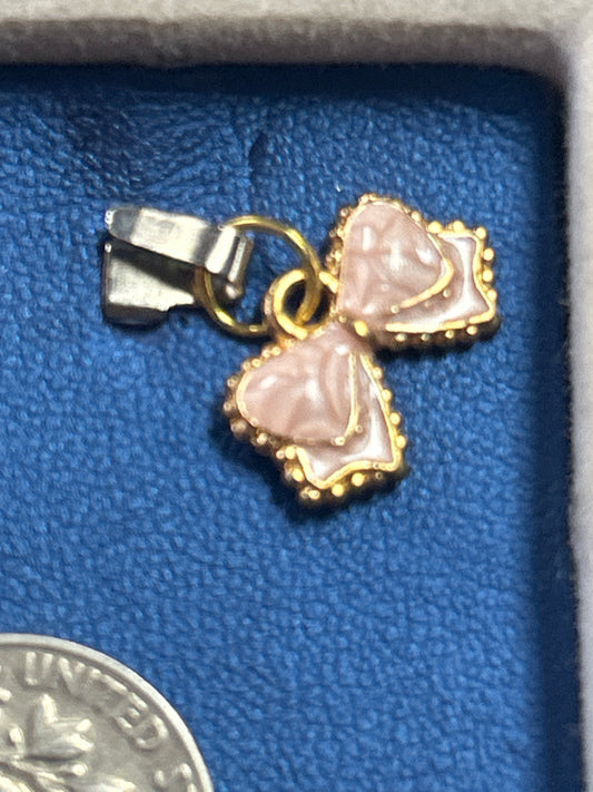Charm (pink bow)
