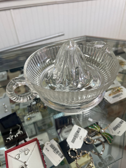 Vintage ~ Citrus Juicer ~ 6" Dia. Clear Glass ~ Reamer ~ Juicer ~ Handle & Spout