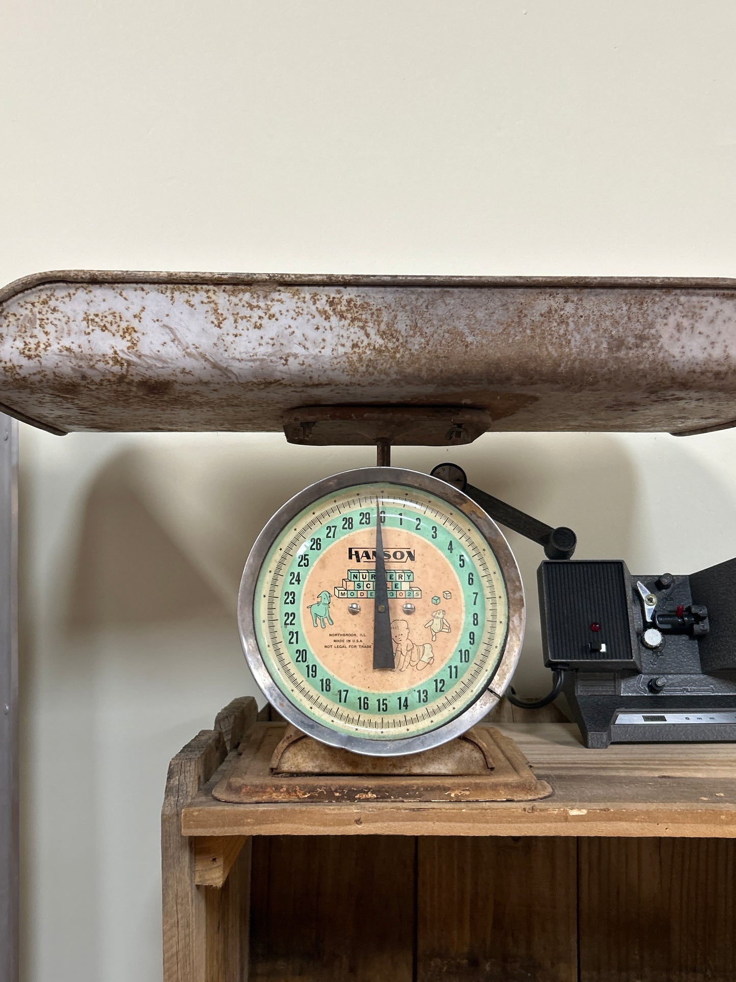 Vintage Hanson Baby Scale