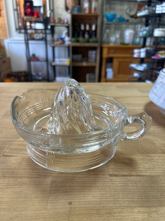 Vintage Hazel Atlas Criss Cross Clear Glass Citrus Juicer or Reamer.