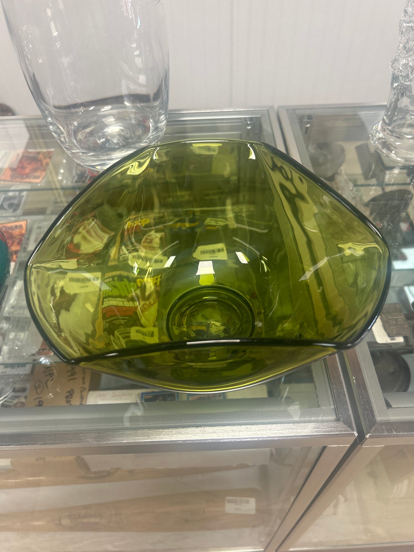 Vintage Anchor Hocking Avocado Green glass chip bowl